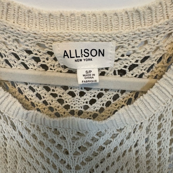 Women's S Crocheted Sheer Beige Sleeveless Fringe Swimsuit CoverUp EUC - Picture 2 of 3